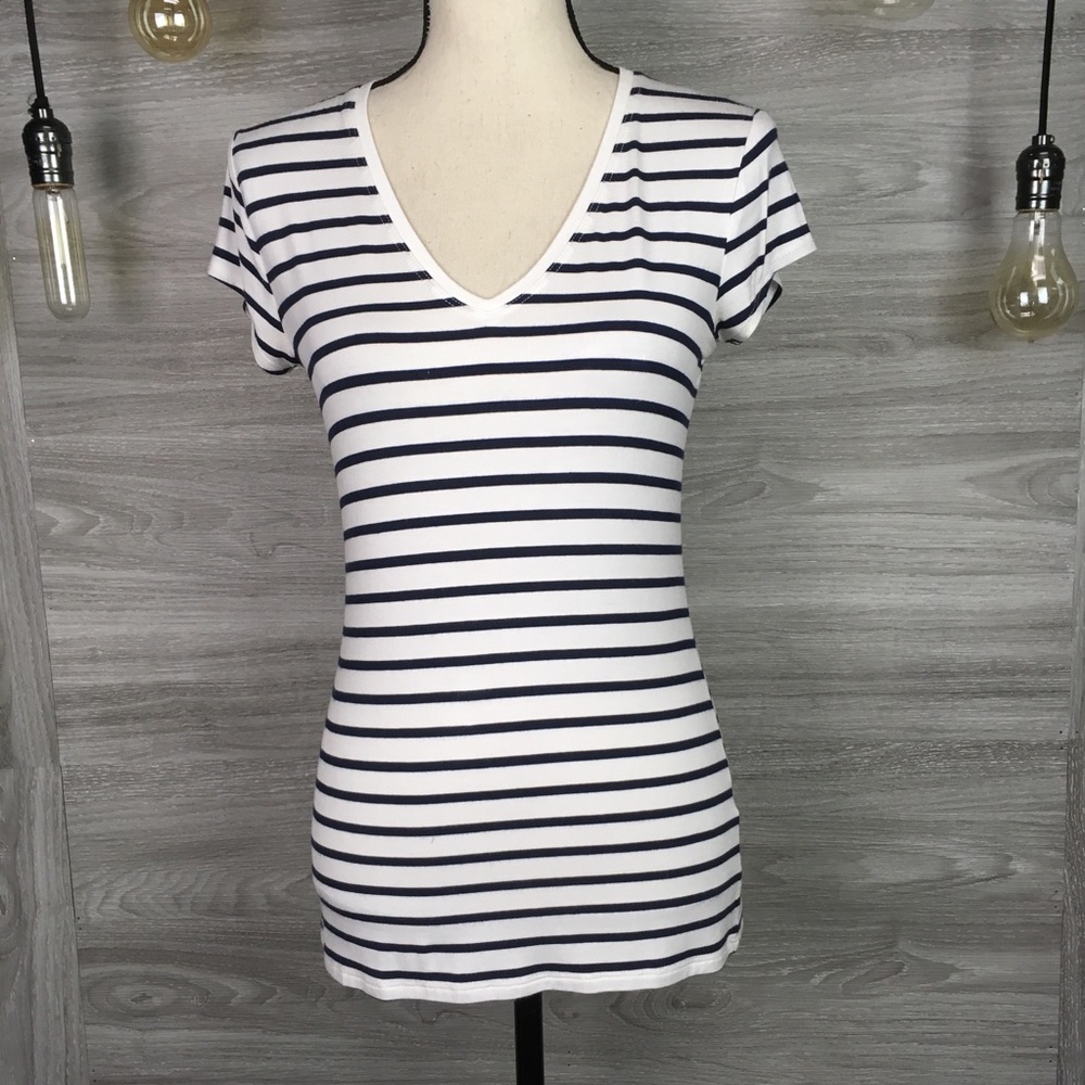 Max Studio Deep V Striped Tee Size S